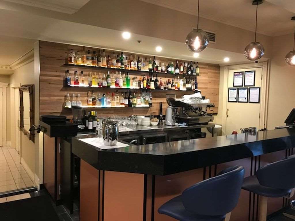 Canterbury International Hotel Forest Hill Restaurant photo